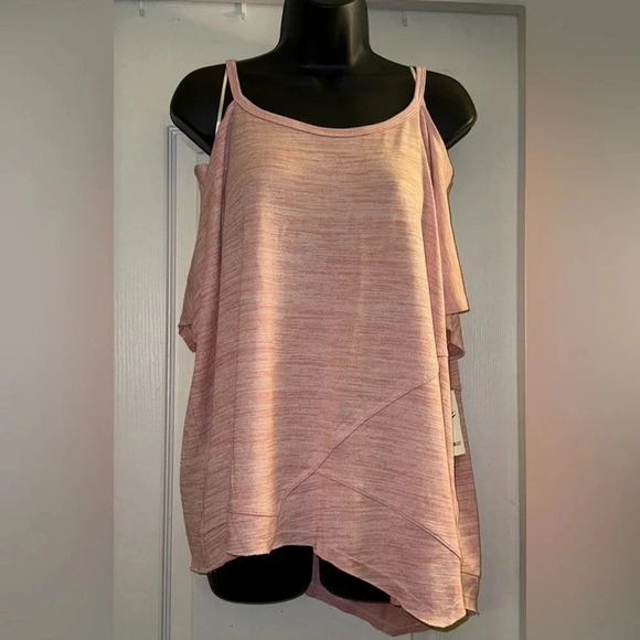 WilliamRast Deep Blush Off The Shoulder Top - Picture 1 of 9